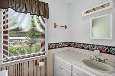 Bath - 112 Holliday Ln, Pendleton, SC 29670 photo 5 of 5