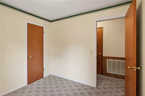 Bedroom - 112 Holliday Ln, Pendleton, SC 29670 photo 8 of 8