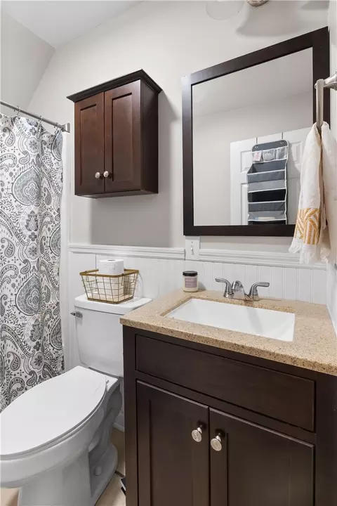 Bath - 116 Jamlette Dr, Walhalla, SC 29691 photo 2 of 2