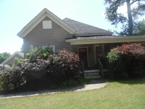 19 Haynes St, Due West, SC 29639