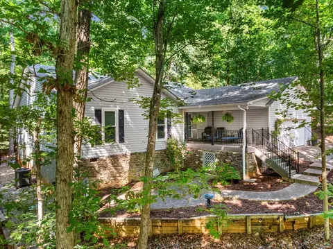1303 S Arrowhead Dr, Westminster, SC 29693