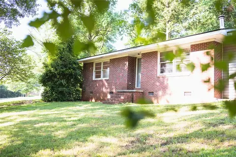 209 Cleveland Pike Rd, Westminster, SC 29693