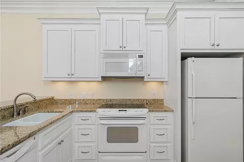 Kitchen - 16 Oleander Dr, Anderson, SC 29621 photo 4 of 4