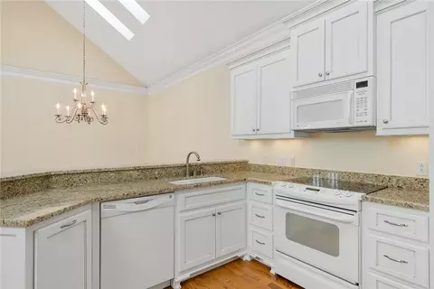 Kitchen - 16 Oleander Dr, Anderson, SC 29621 photo 2 of 4