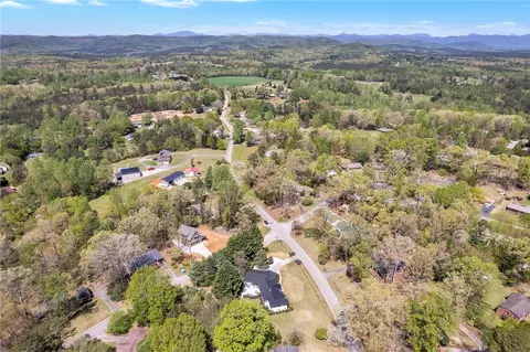 405 Playground Rd, Walhalla, SC 29691 photo 35
