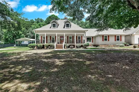 910 Chantilly Ln, Anderson, SC 29625