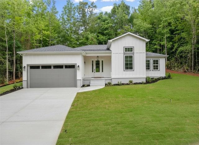 239 Camellia St, Westminster, SC 29693