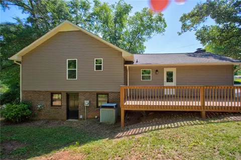 Exterior - 712 Beech Dr, Seneca, SC 29678 photo 3 of 7