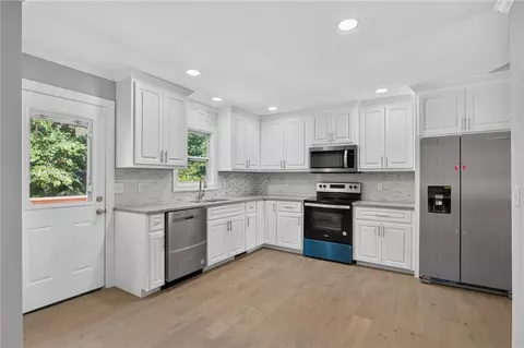Kitchen - 712 Beech Dr, Seneca, SC 29678 photo 1 of 3