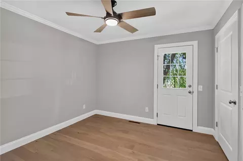 Bedroom - 712 Beech Dr, Seneca, SC 29678 photo 7 of 8