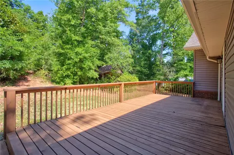 Exterior - 712 Beech Dr, Seneca, SC 29678 photo 4 of 7