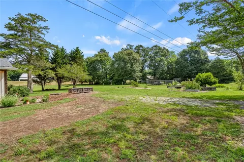 Exterior - 104 Owens Rd, Pendleton, SC 29670 photo 7 of 16