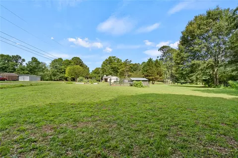 Exterior - 104 Owens Rd, Pendleton, SC 29670 photo 9 of 16