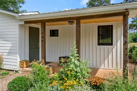 Exterior - 104 Owens Rd, Pendleton, SC 29670 photo 2 of 16