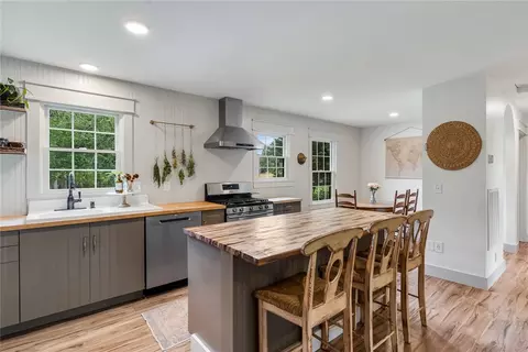 Kitchen - 104 Owens Rd, Pendleton, SC 29670 photo 2 of 9
