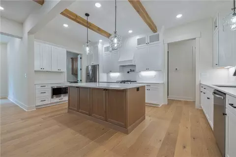 Kitchen - 224 W Old Pendleton Rd, Central, SC 29630 photo 2 of 6