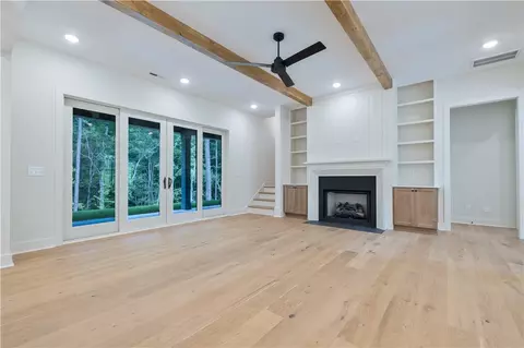 Living - 224 W Old Pendleton Rd, Central, SC 29630 photo 3 of 6