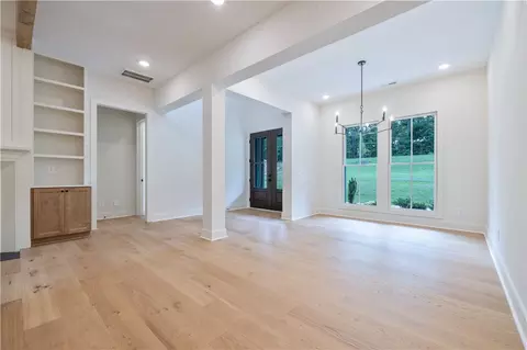 Living - 224 W Old Pendleton Rd, Central, SC 29630 photo 6 of 6