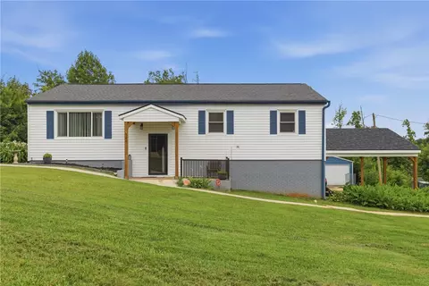 510 Horseshoe Dr, Seneca, SC 29678