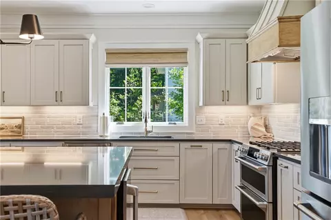 Kitchen - 305 Harbor Dr, Seneca, SC 29678 photo 3 of 3
