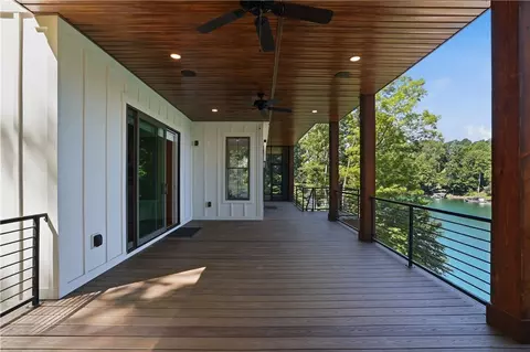 305 Harbor Dr, Seneca, SC 29678 photo 28