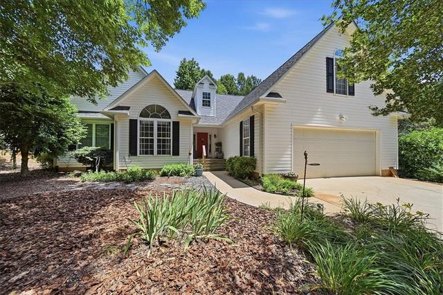 14057 E Camelia Ln, Seneca, SC 29678