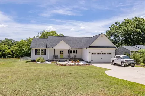 Exterior - 1719 Gerrard Rd, Anderson, SC 29625 photo 1 of 13