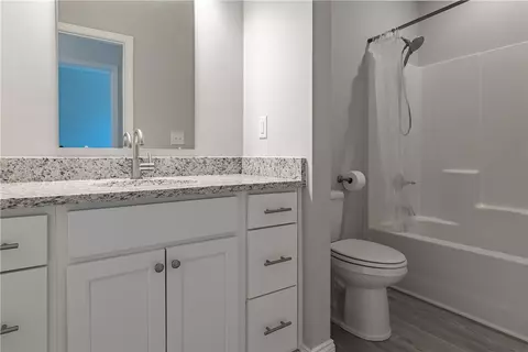 Bath - 1719 Gerrard Rd, Anderson, SC 29625 photo 3 of 3