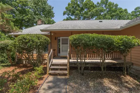 202 Plantation Pt, Anderson, SC 29625