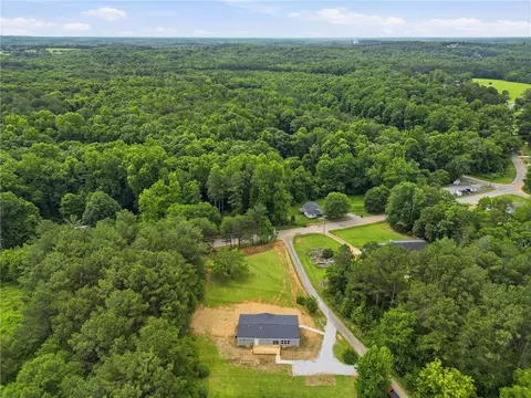 104 Tomahawk Dr, Easley, SC 29640 photo 36