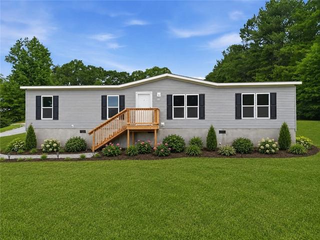 104 Tomahawk Dr, Easley, SC 29640