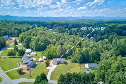 View/Area - 405 Pawnee Dr, Walhalla, SC 29691 photo 1 of 5