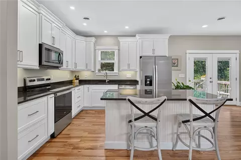405 Pawnee Dr, Walhalla, SC 29691 photo 2