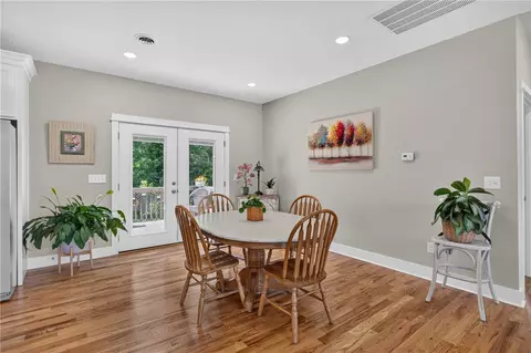 Dining - 405 Pawnee Dr, Walhalla, SC 29691 photo 2 of 2