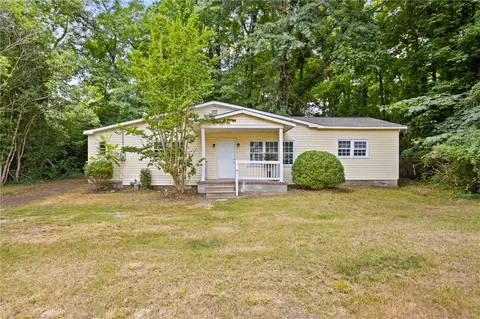 111 Lincoln St, Belton, SC 29627