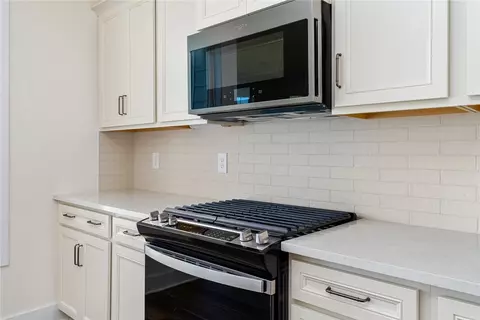 Kitchen - 134 Ridgeline Row, Central, SC 29630 photo 4 of 5