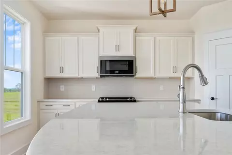 Kitchen - 134 Ridgeline Row, Central, SC 29630 photo 3 of 5