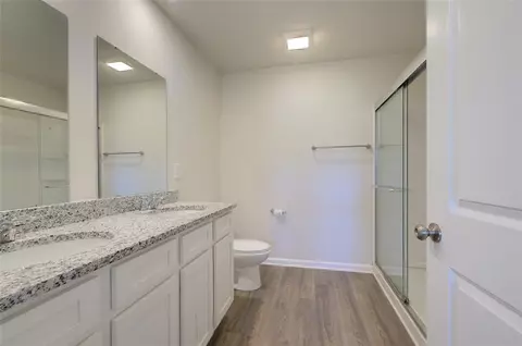 Bath - 408 Chadwick Ln, Walhalla, SC 29691 photo 1 of 3