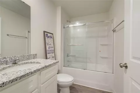Bath - 408 Chadwick Ln, Walhalla, SC 29691 photo 2 of 3
