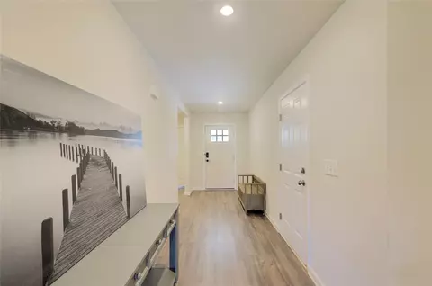 Entry Way - 408 Chadwick Ln, Walhalla, SC 29691 photo 2 of 3