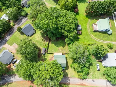 108 Tarrant St, Central, SC 29630 photo 37