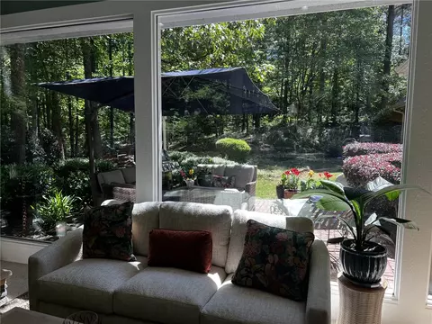 Exterior - 406 E Waterside Dr, Seneca, SC 29672 photo 8 of 8