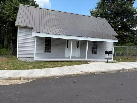 Exterior - 302 Sirrine St, Honea Path, SC 29654 photo 1 of 4
