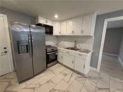 Kitchen - 302 Sirrine St, Honea Path, SC 29654 photo 1 of 2