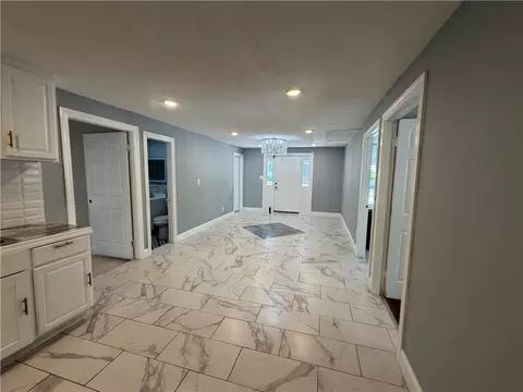 Entry Way - 302 Sirrine St, Honea Path, SC 29654 photo 2 of 2