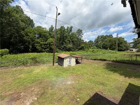 Exterior - 302 Sirrine St, Honea Path, SC 29654 photo 4 of 4