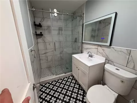 Bath - 302 Sirrine St, Honea Path, SC 29654 photo 4 of 4