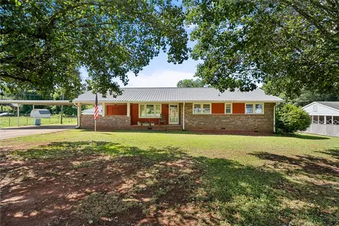 312 Edwards Dr, Anderson, SC 29626