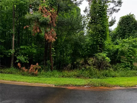 323 Ridgeside Ct, West Union, SC 29696