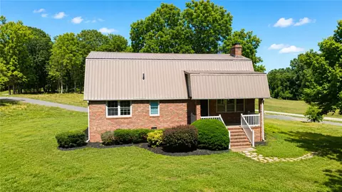 56 Brickle Ln, Iva, SC 29655